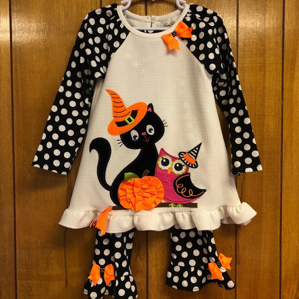 Cute Halloween Rare Editions 2 piece outfit size 4